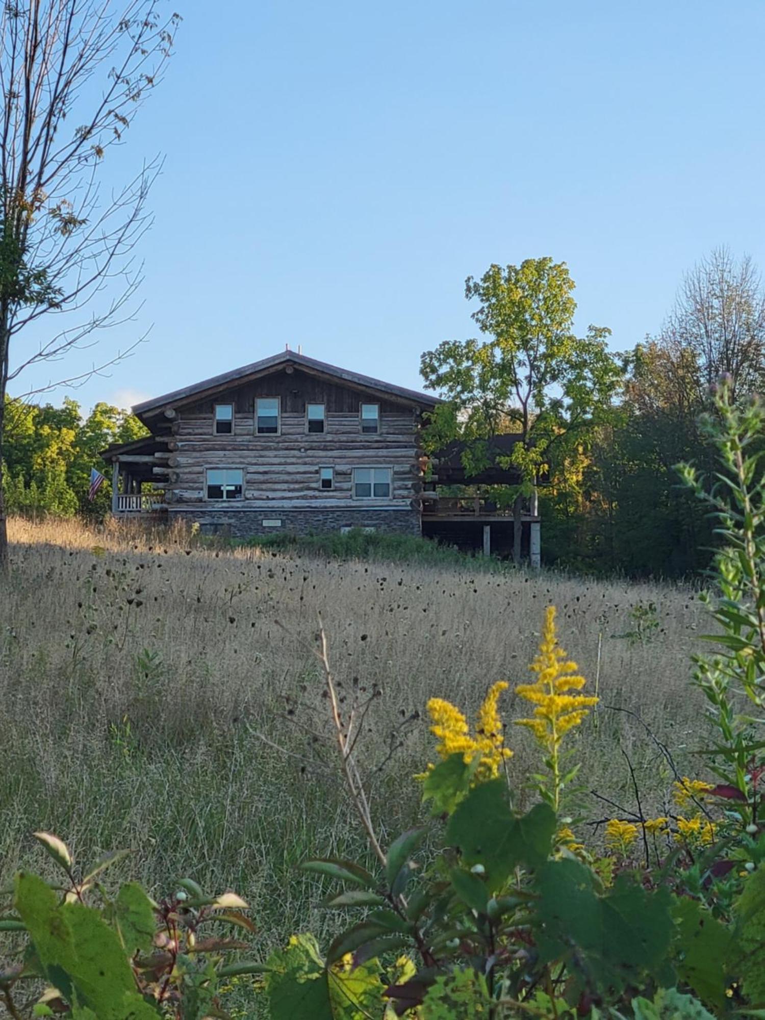 Firefly Creek Lodge Livonia Eksteriør billede